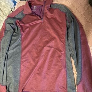 Noble Outfitters Maroon/Gray Quarter-Zip Pullover fleece Medium with thumb holes